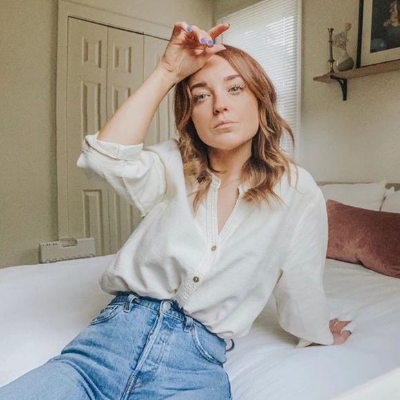 Meet your Posher, Kiersten - Picture 2 of 3